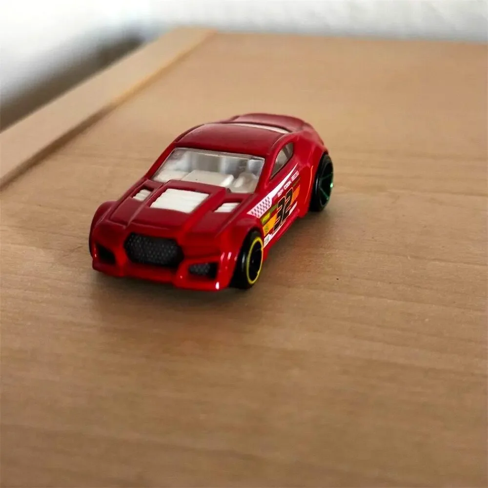 Hot Wheels Torque Twister #32 Red Die-Cast Car 1/64 HW Racing Series